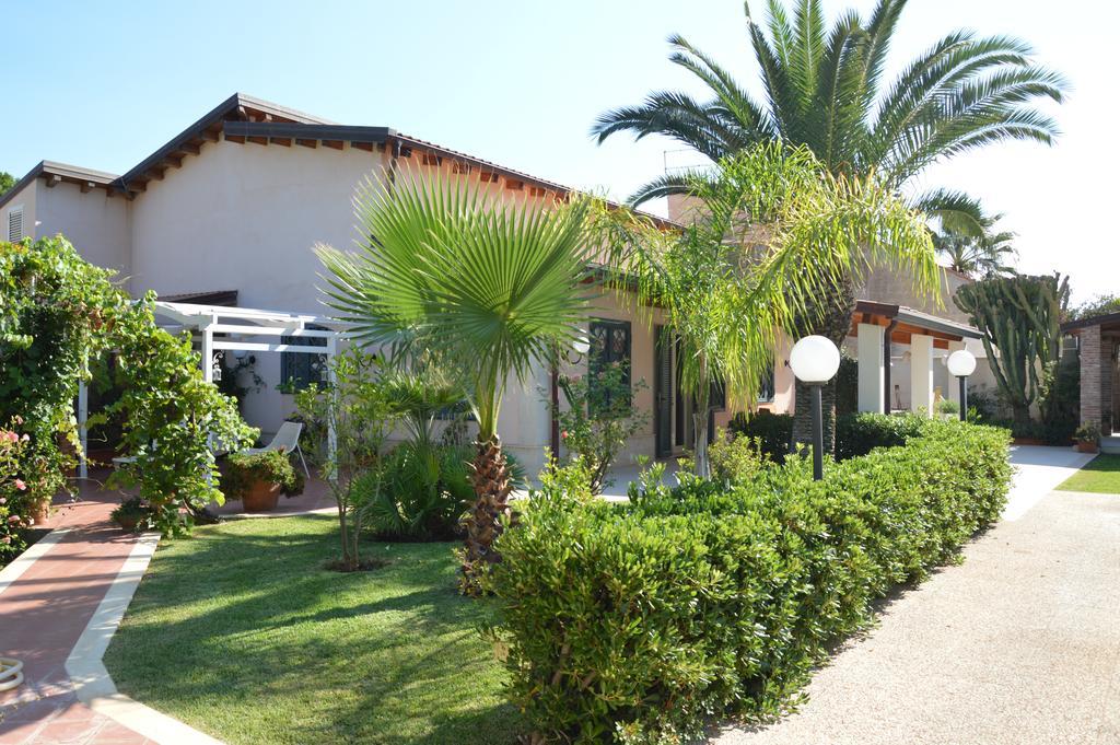 Villa Paola Fontane Bianche Bagian luar foto