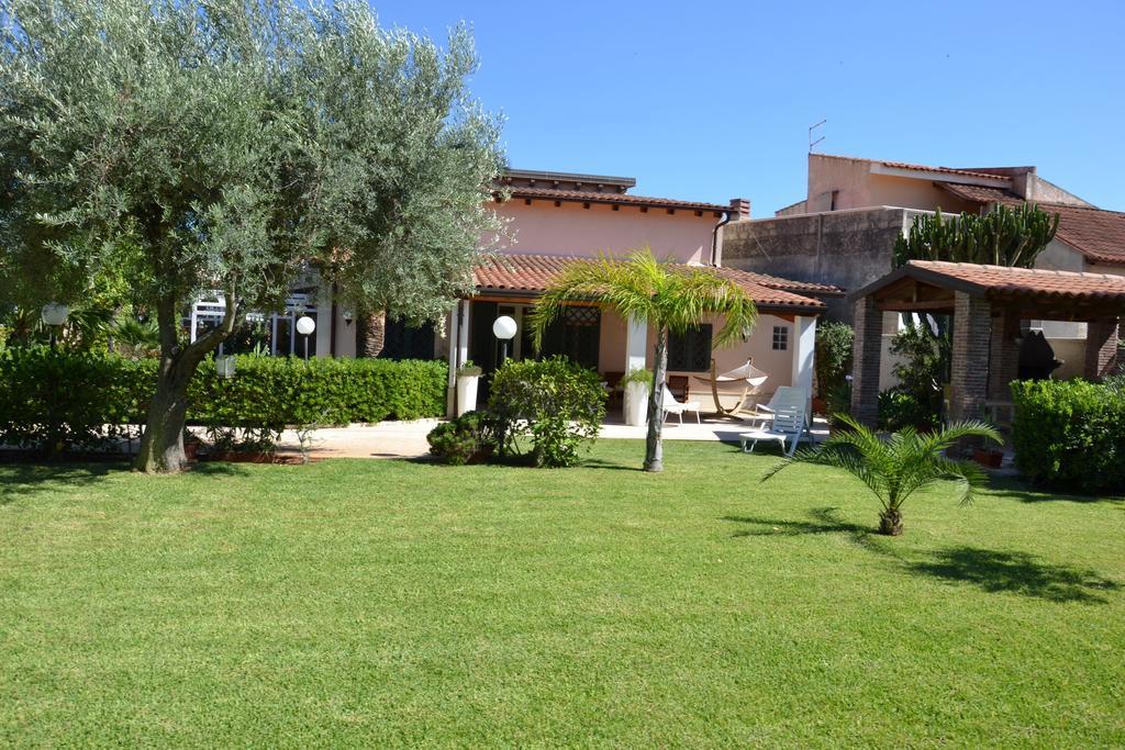 Villa Paola Fontane Bianche Bagian luar foto